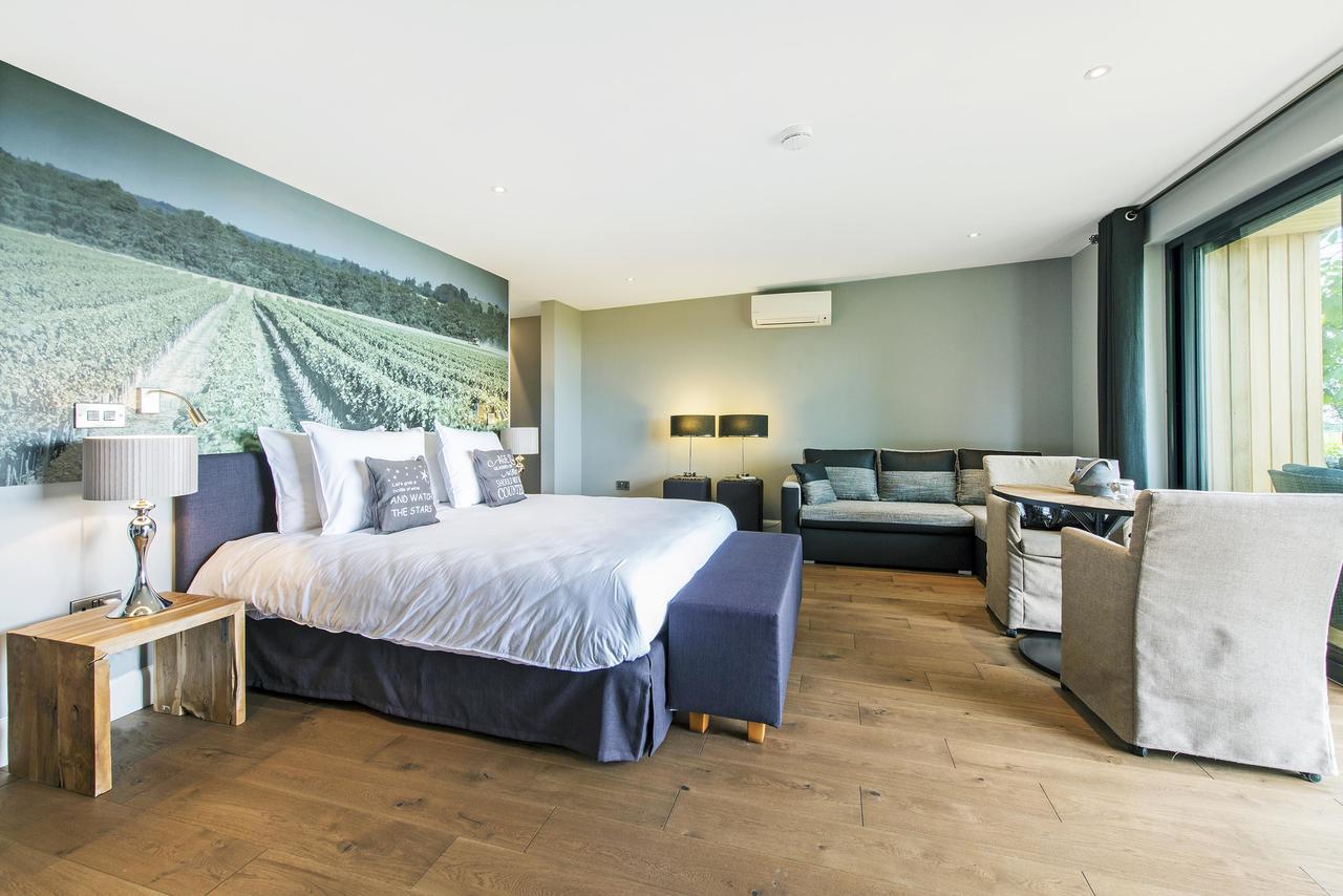 Tinwood Estate Vineyard Lodges Chichester Extérieur photo